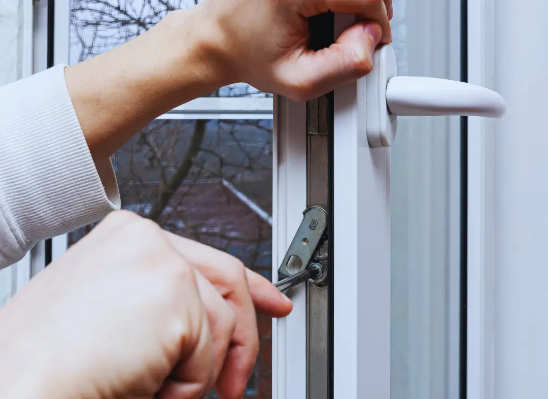 Réparation serrure de fenêtre Villemandeur